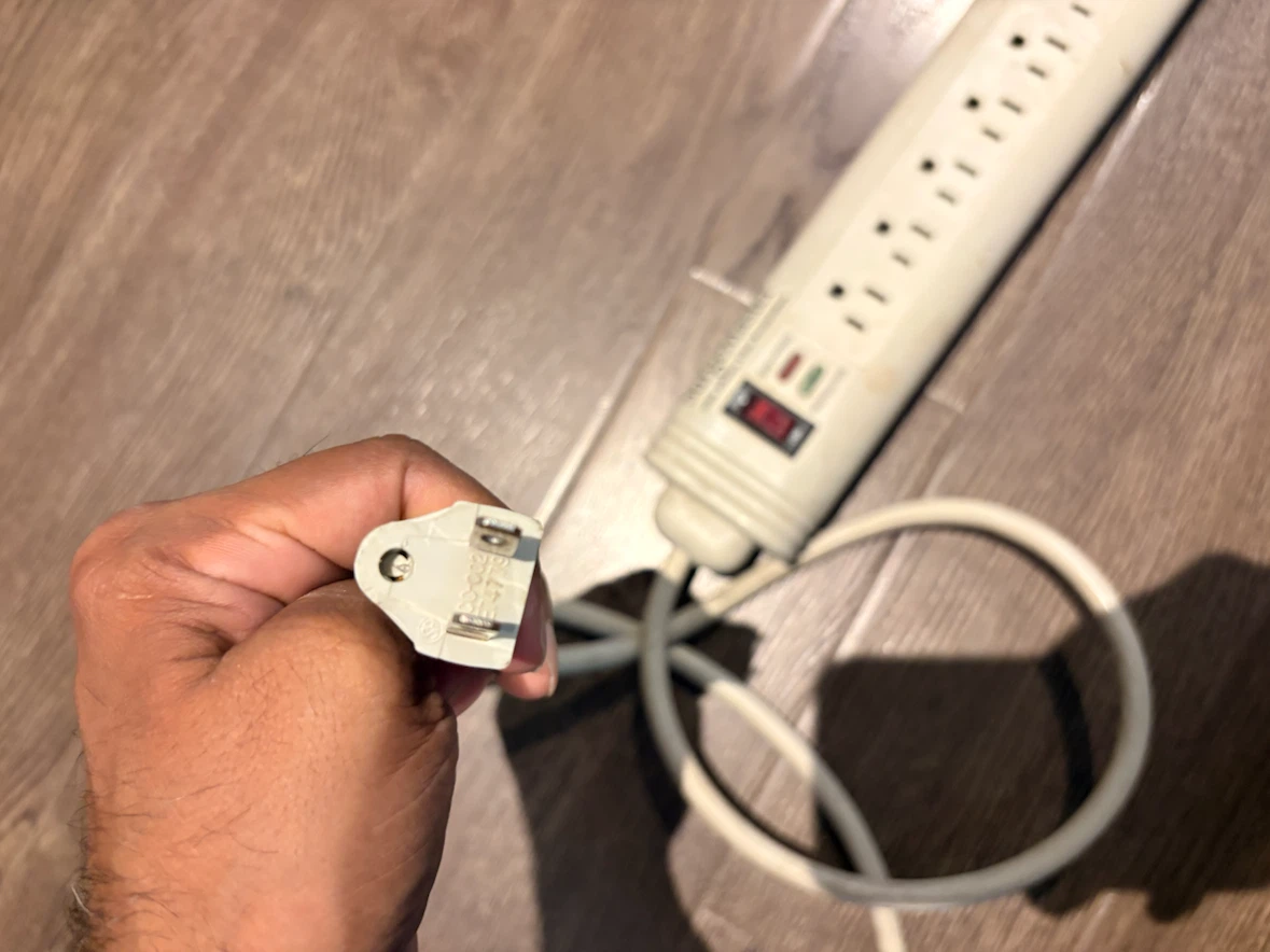 Surge Protector Power Strip 5ft
