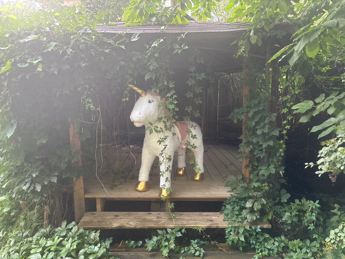 Big Sit-on Unicorn/Horse/Pony (With Sound)