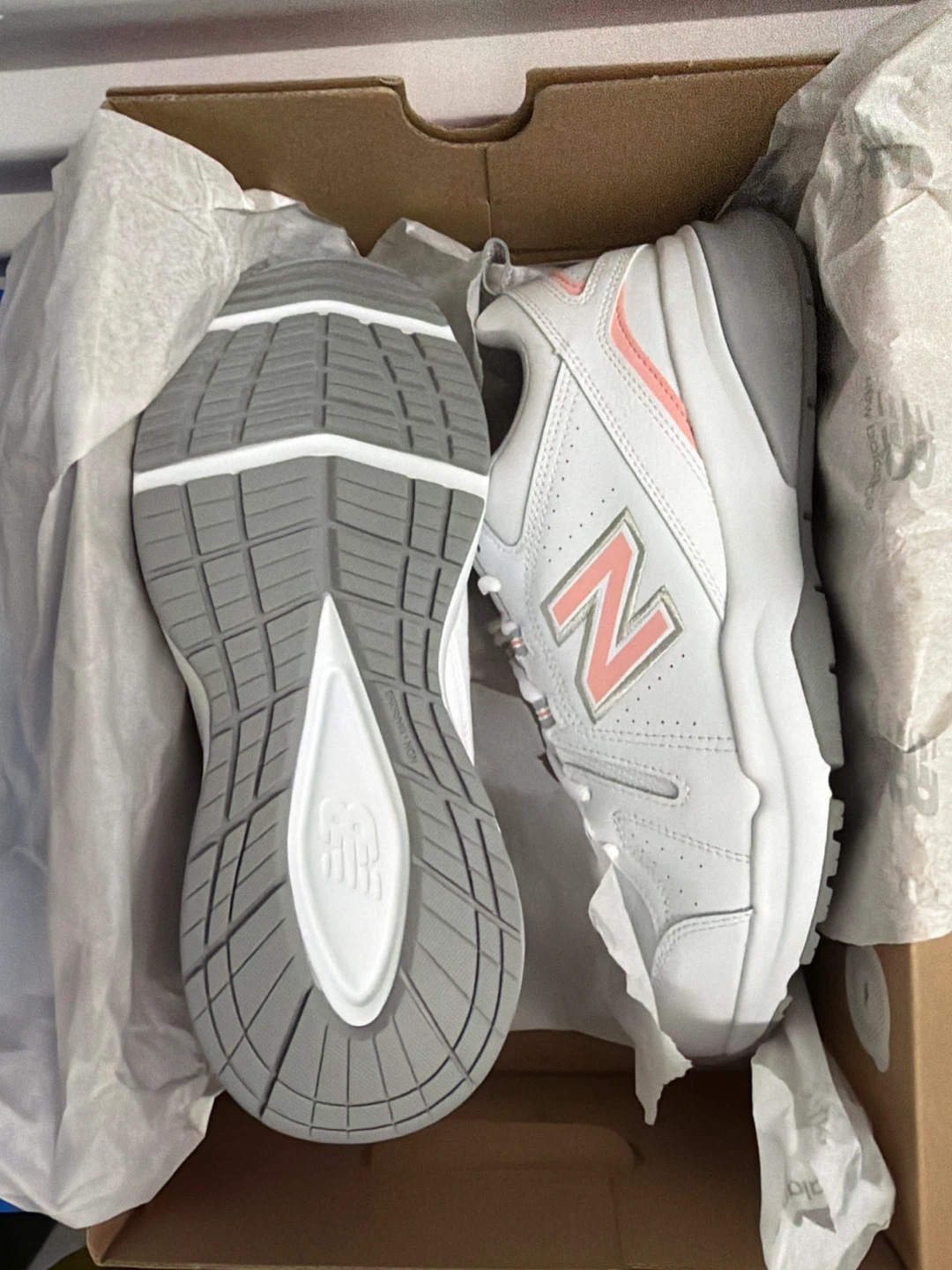 New Balance 608v5 Women's White Running Shoes Size 9.5 - photo 2
