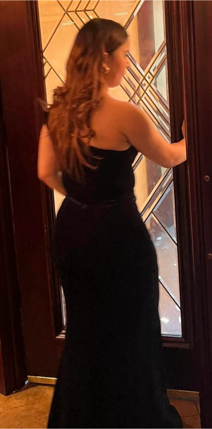 Women's Black Strapless Gown with Gold Clutch - photo 2