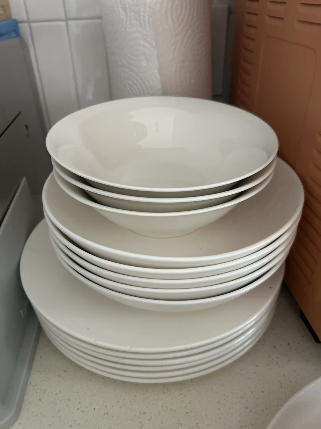 White Dinnerware Set