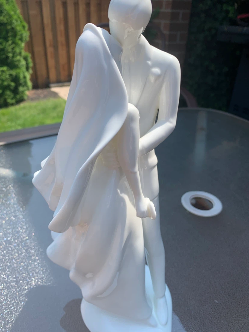 Royal Doulton - Wedding Day figurine - photo 3