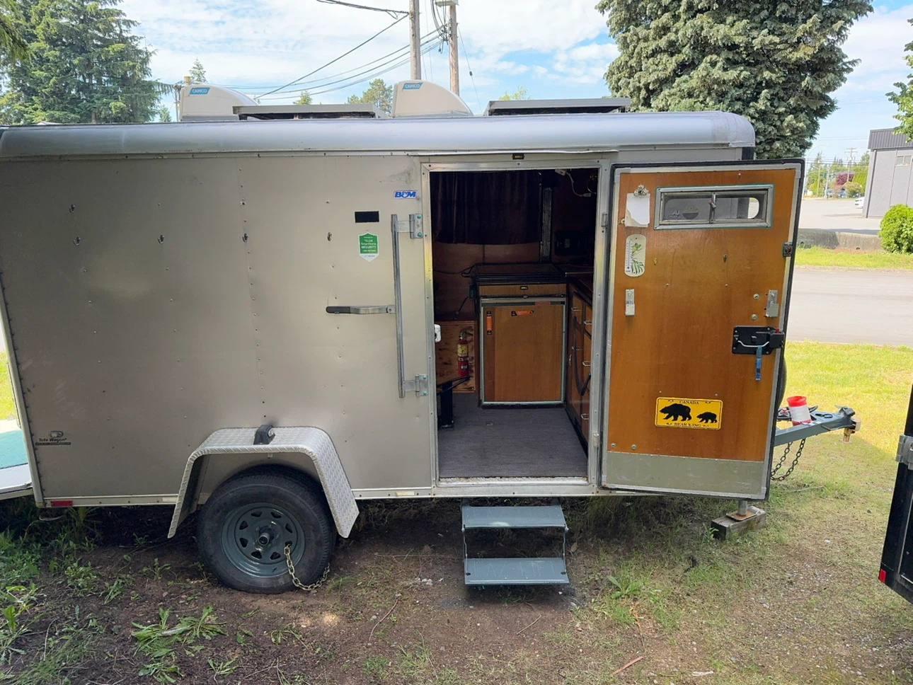 Camper trailer