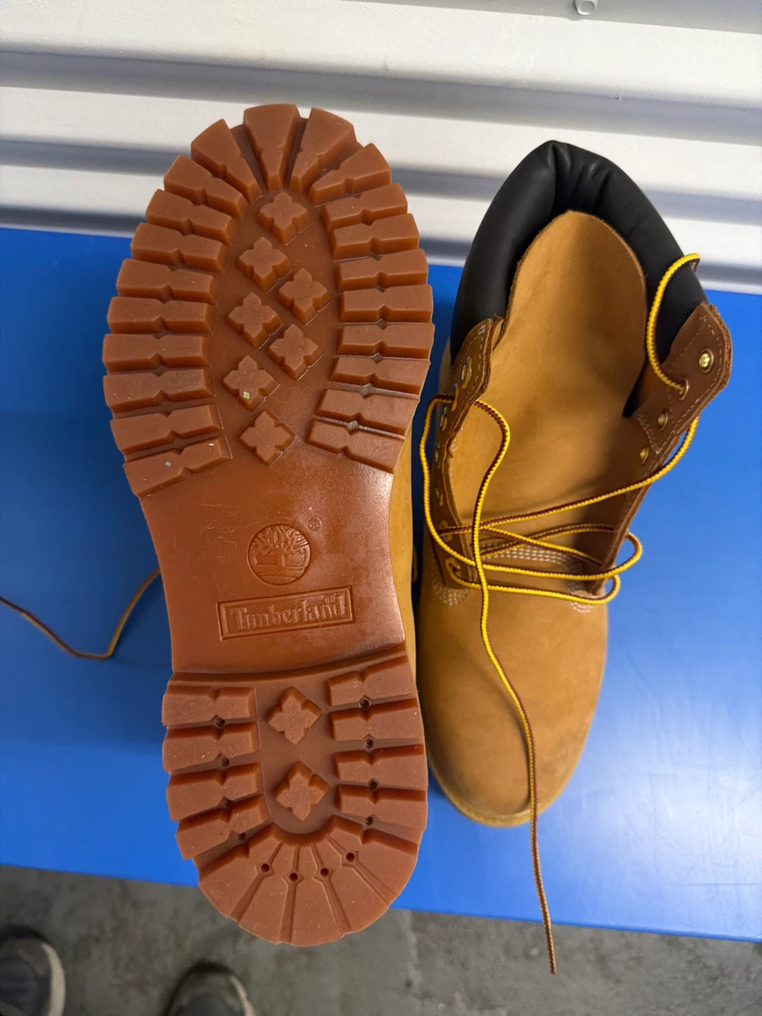 Timberland Classic Waterproof Boots Size 9.5 - photo 4