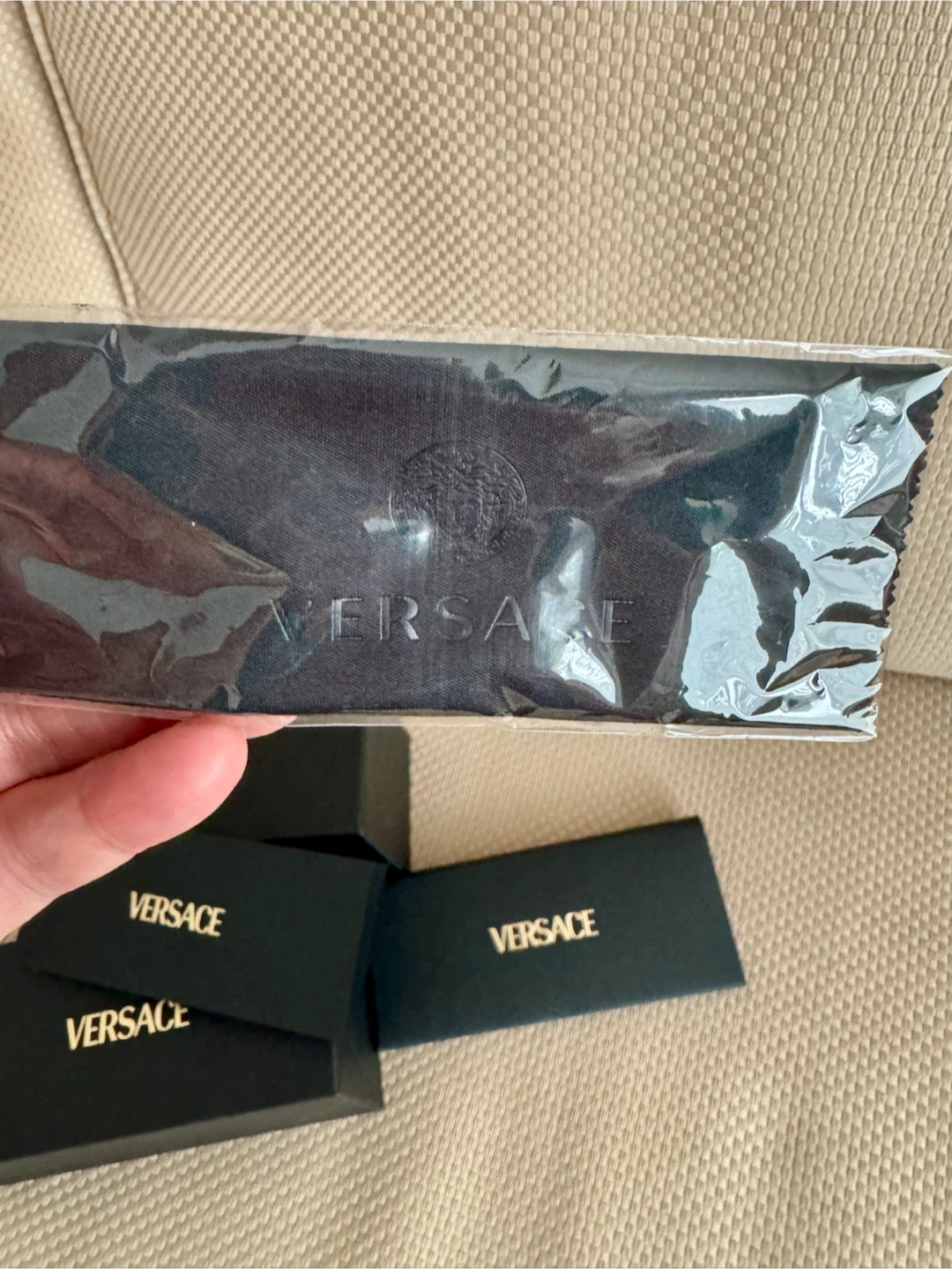 Versace sunglasses genuine new box with  papers - photo 3