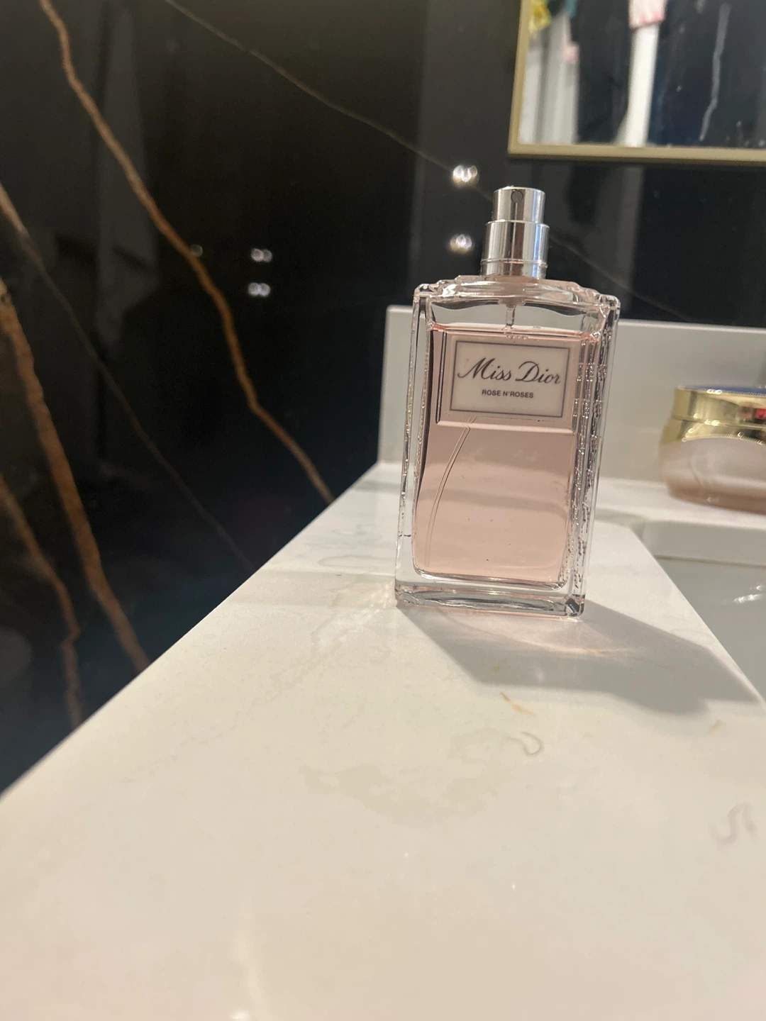 Miss Dior Rose N’ Roses perfume