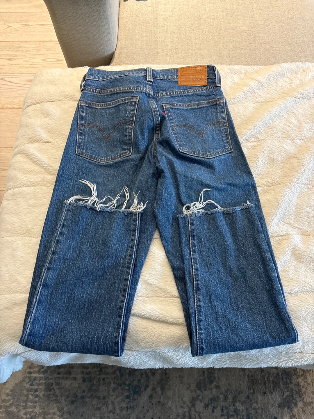 Levi's 501 Women's Jeans - photo 2