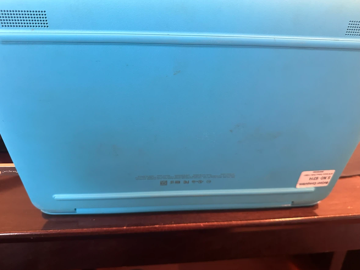 HP Laptop - photo 3