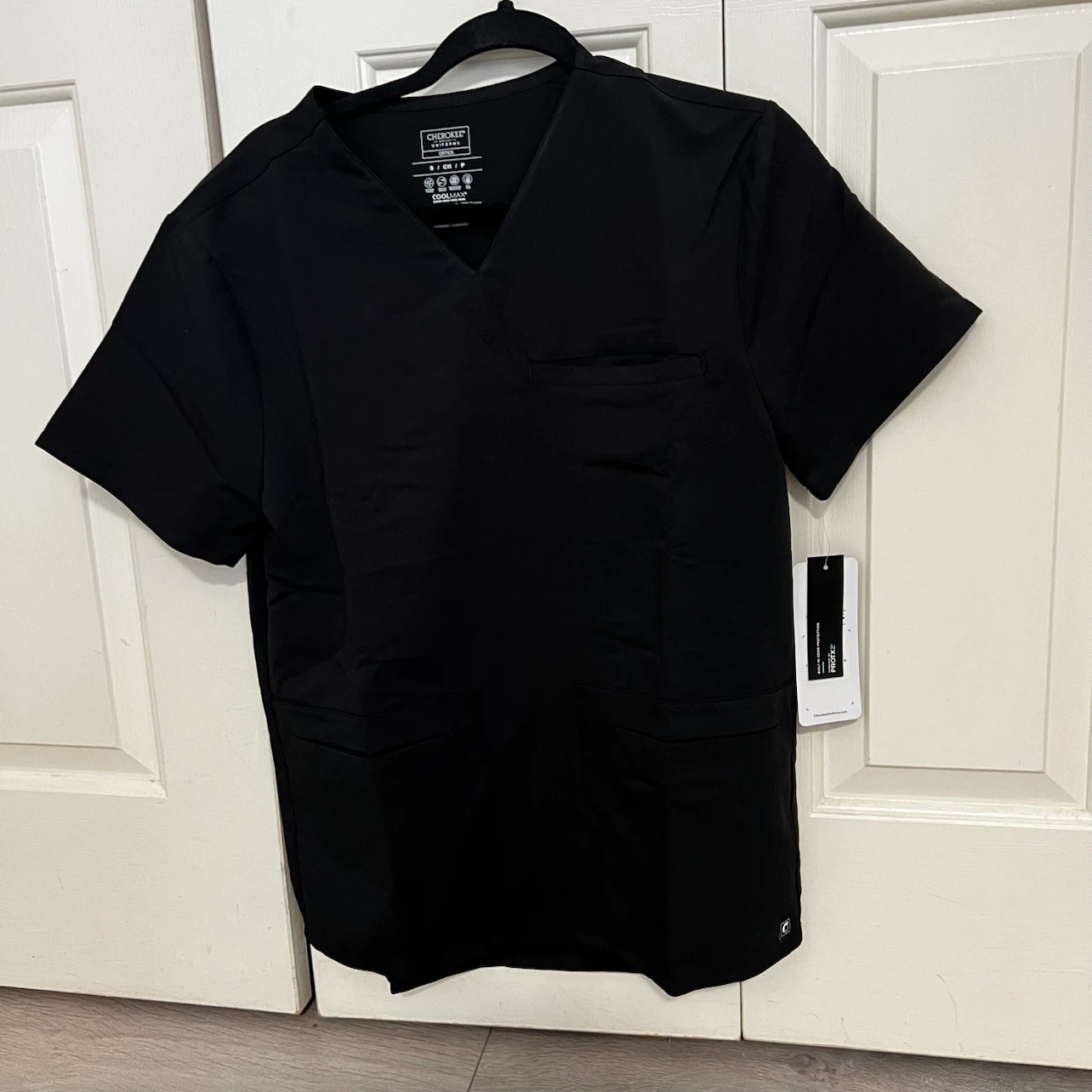 scrub top - photo 3