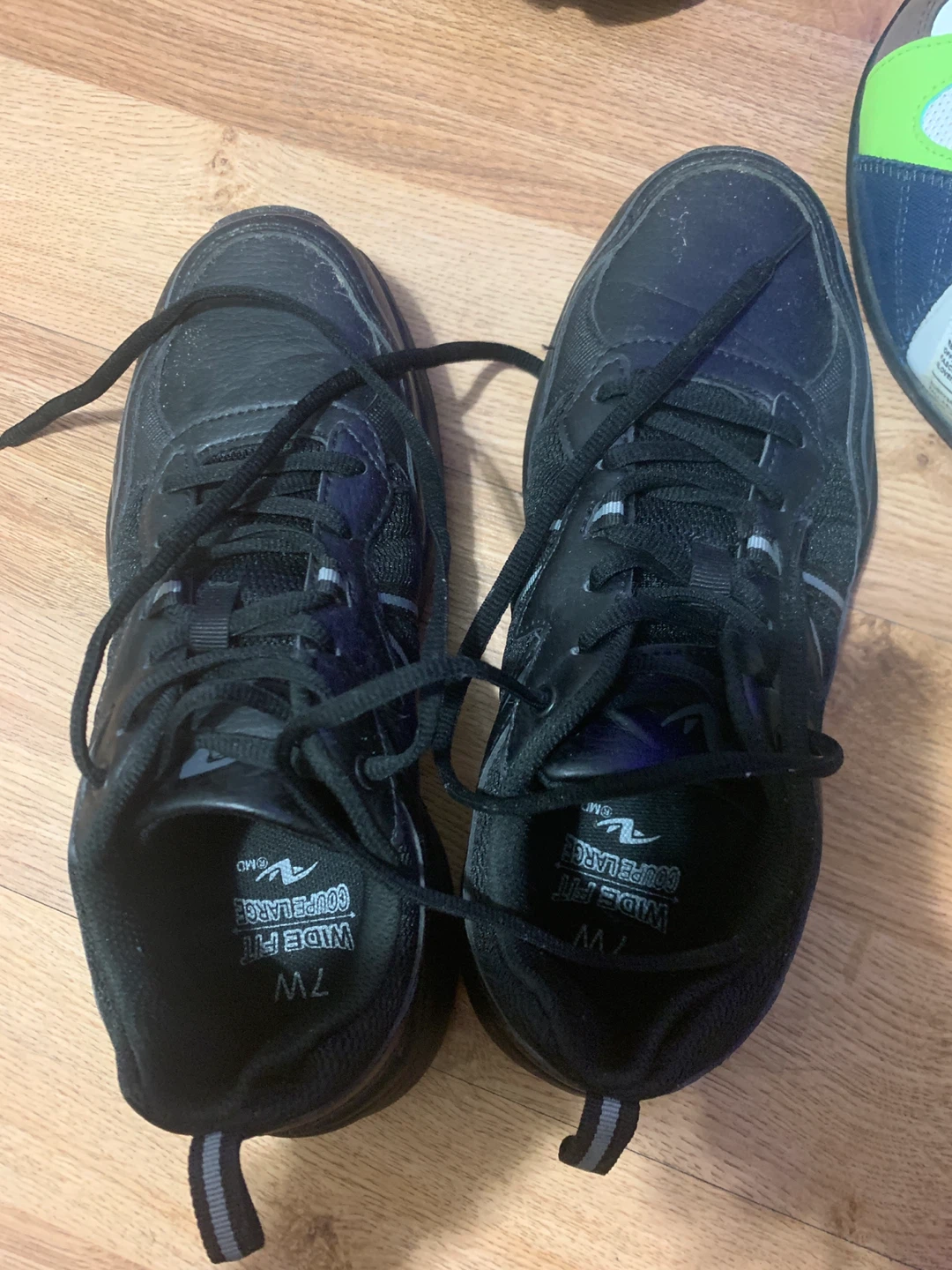 3 pair Athletic Works Wide Fit Coupe Lace-Up Shoes - photo 3