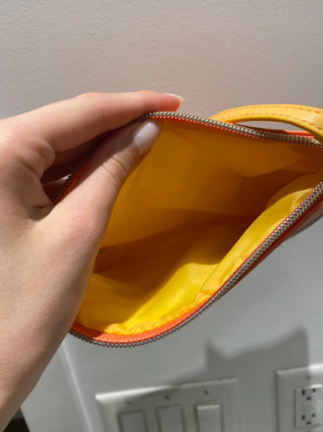 Shiseido Makeup Bag - photo 2