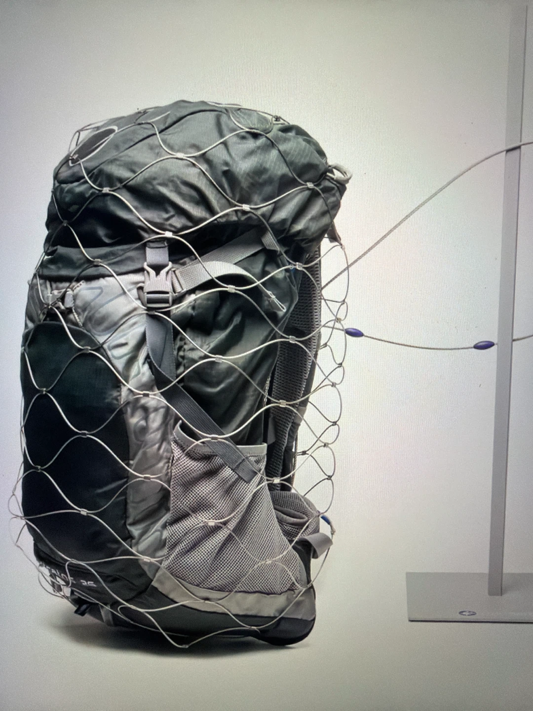 Pacsafe Backpacker Medium Anti-Theft Bag Cover