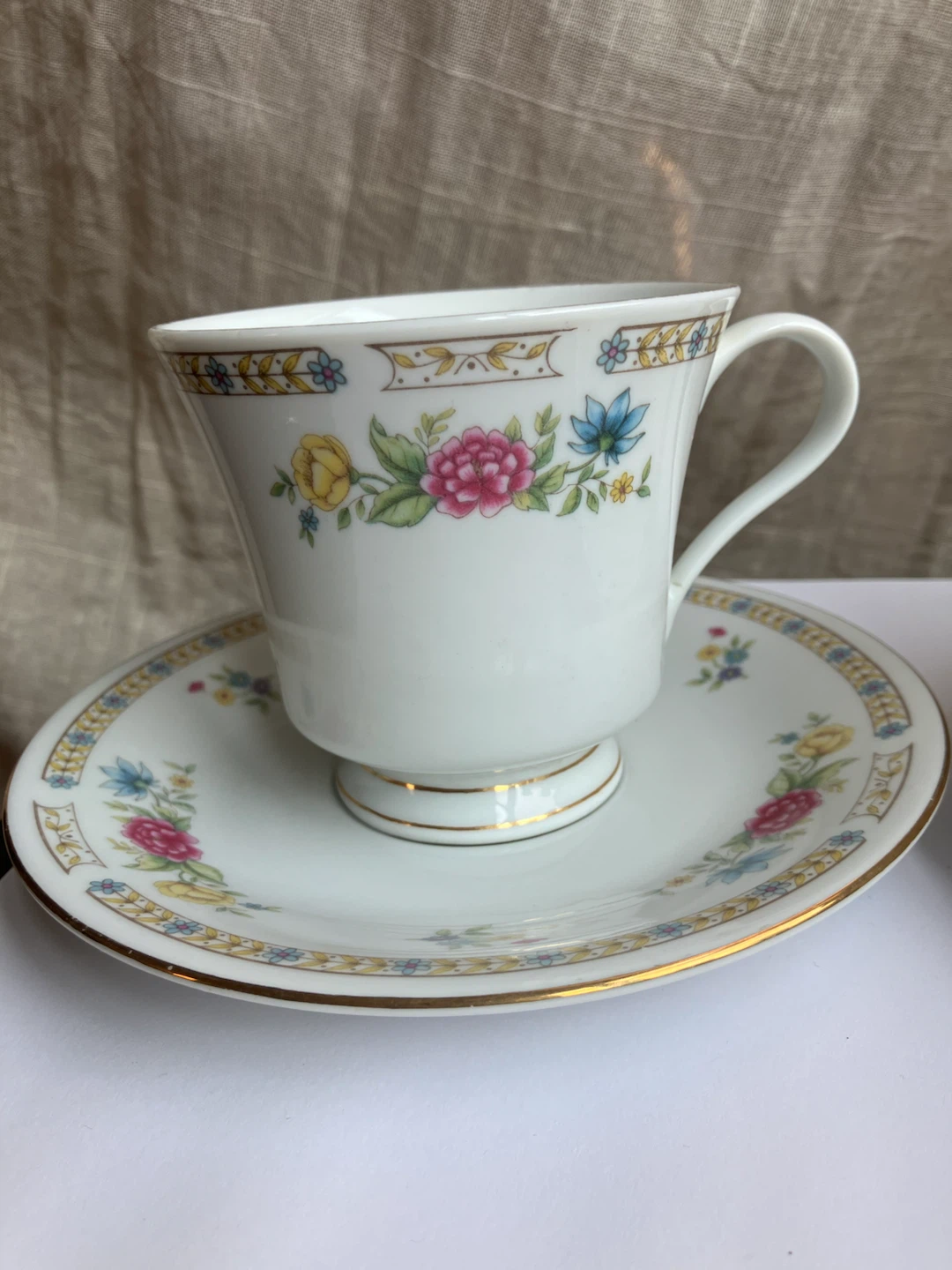 4 porcelain pink rose tea cups with saucers
