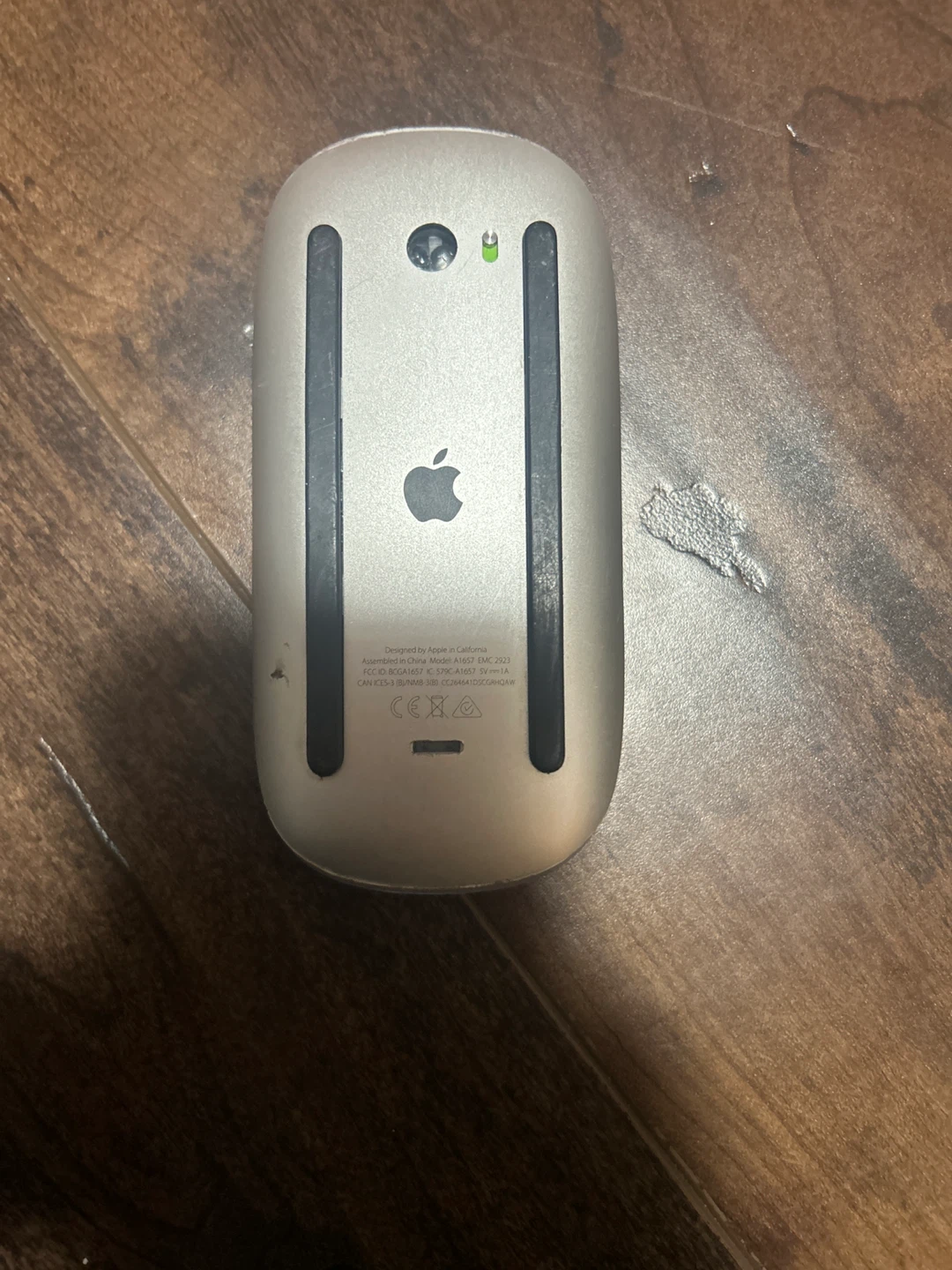 Apple desktop mouse chargeable - photo 2