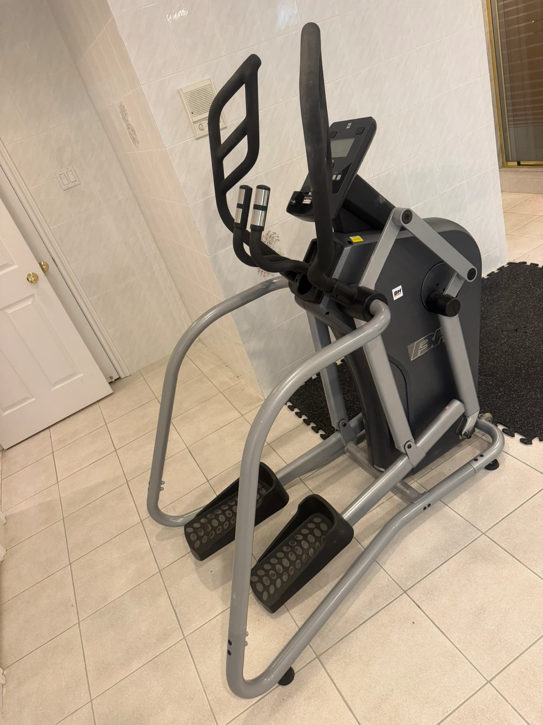 BH Fitness M6 Elliptical Cross Trainer - photo 4