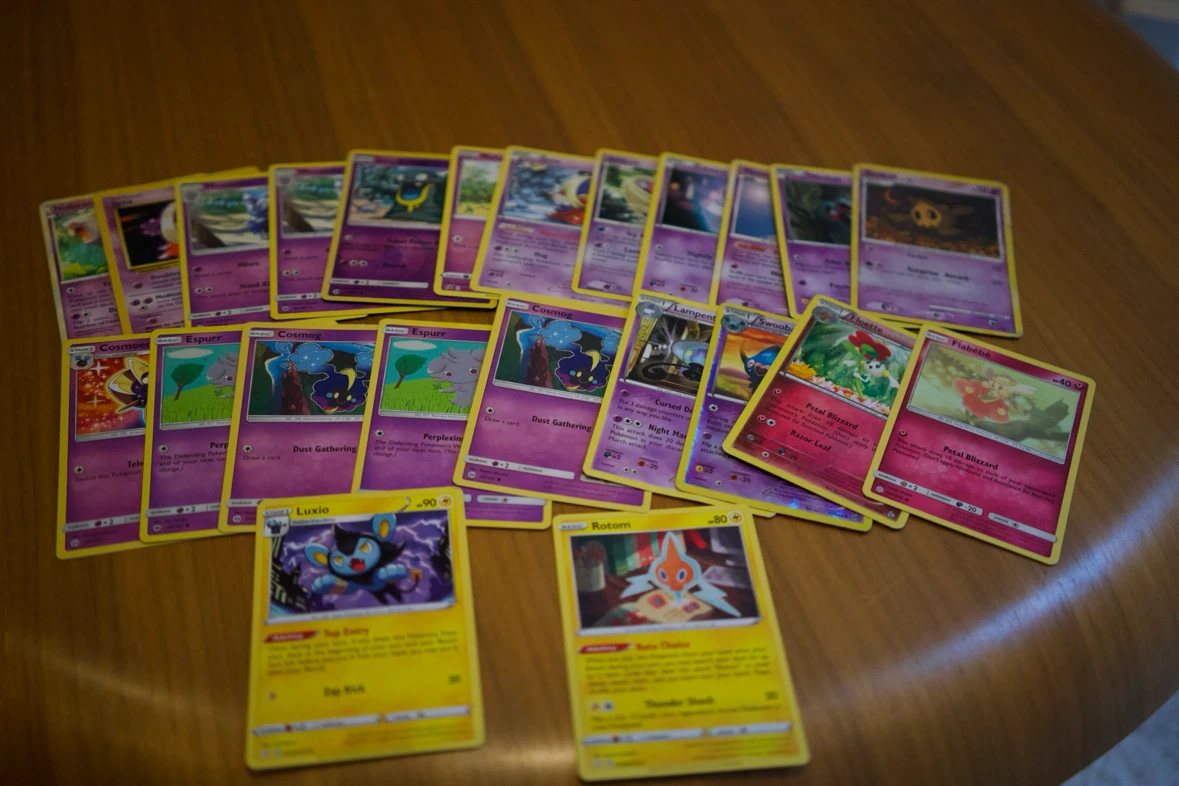 Assorted Pokémon Trading Cards - photo 4