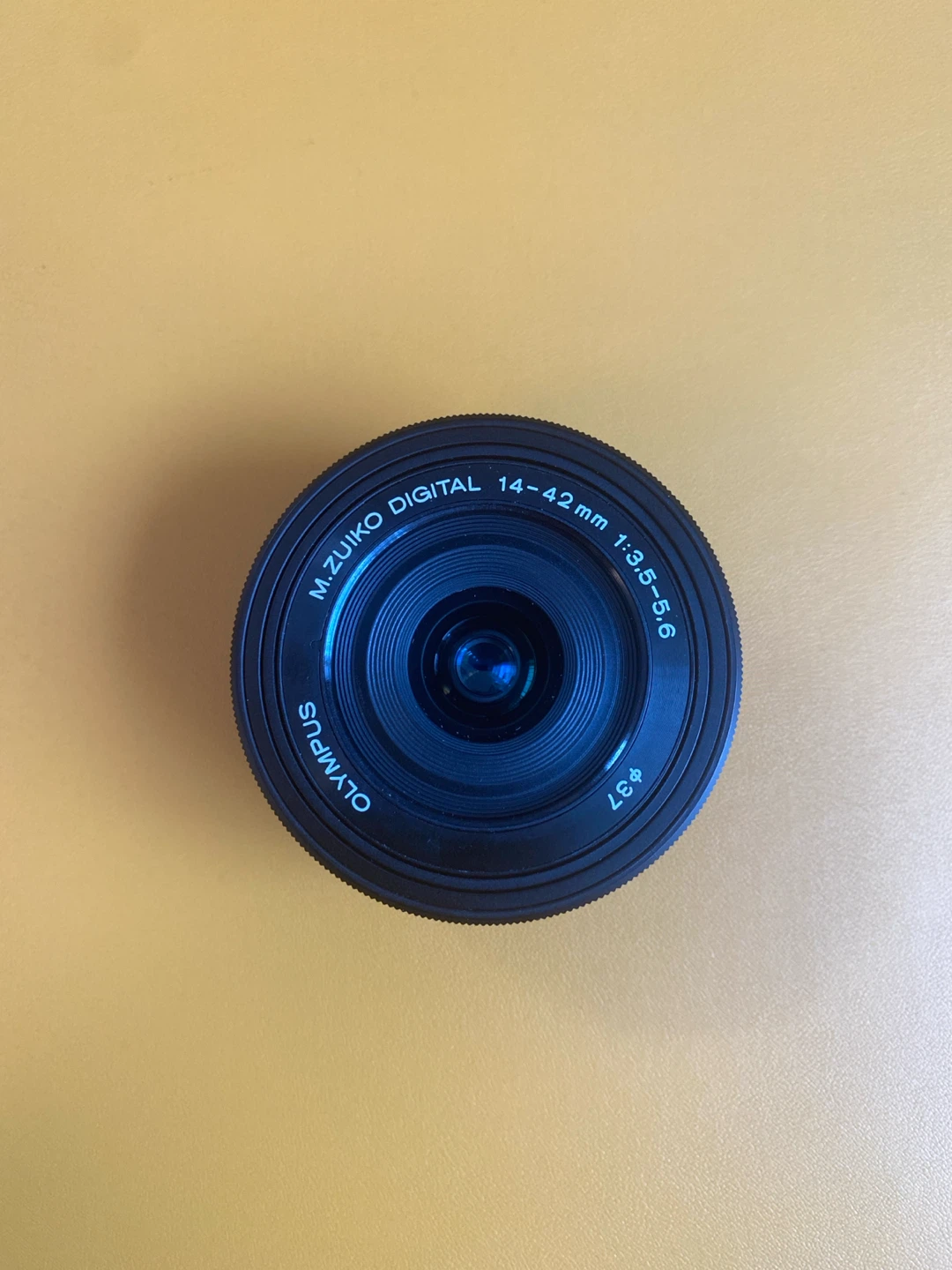 Olympus M43 14-42mm f/3.5-5.6 EZ Lens - photo 3