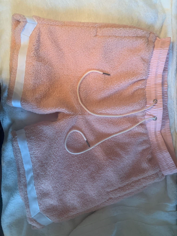 Elite drip pink fluffy shorts