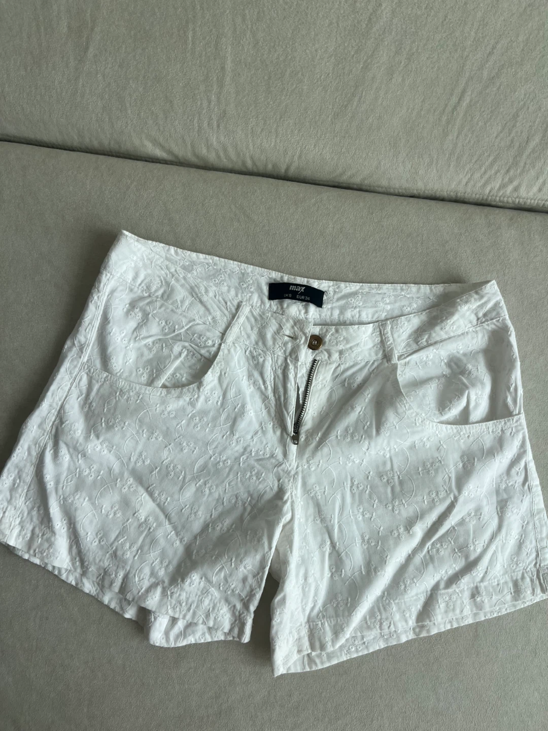 Max White Broderie Shorts