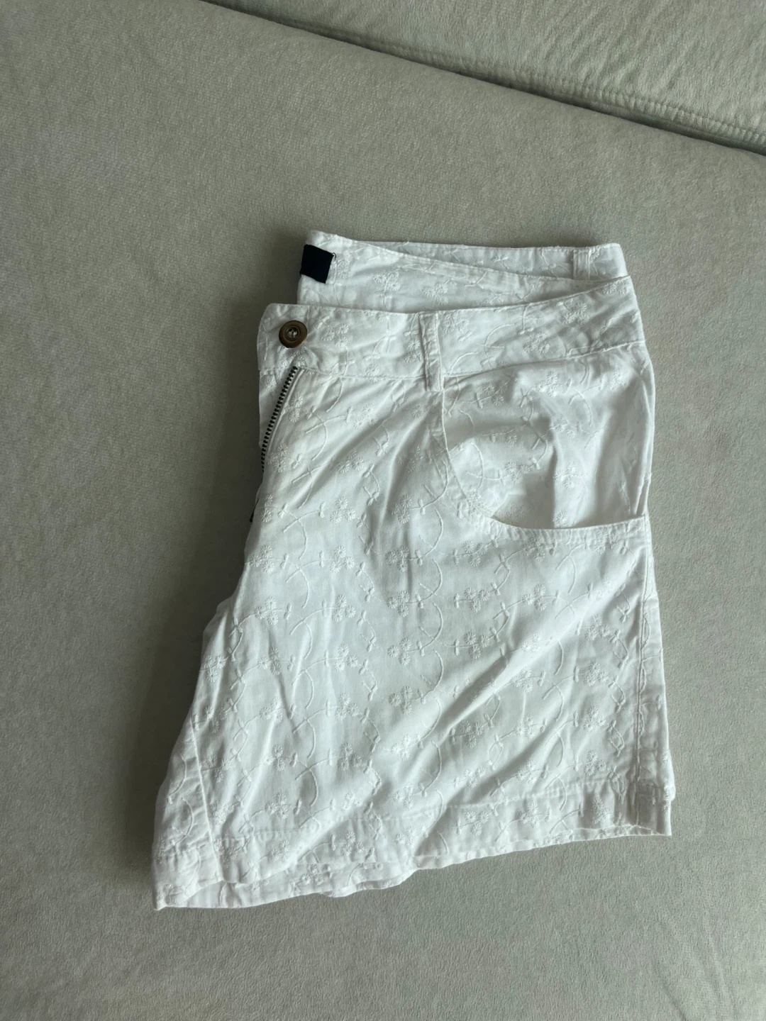 Max White Broderie Shorts - photo 5