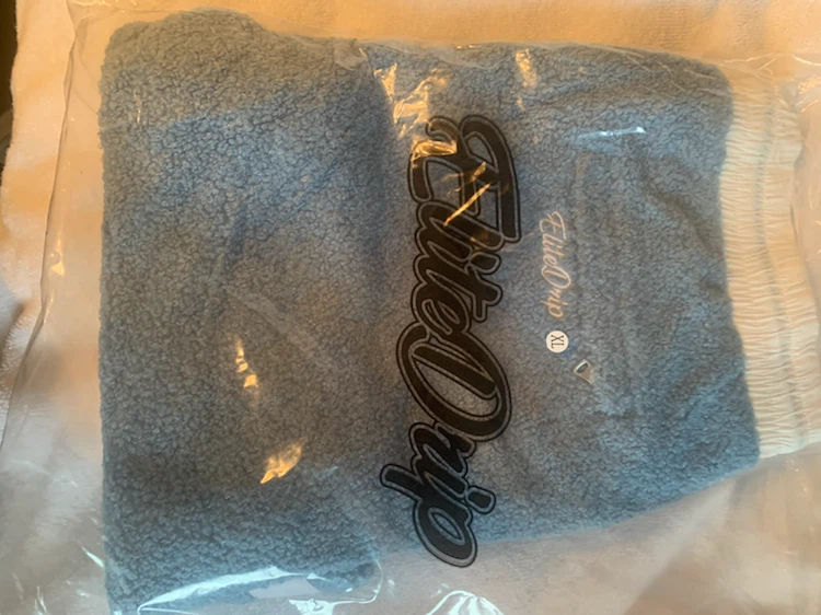 Elite Drip White Fluffy Shorts 1 left hooded top available - photo 2