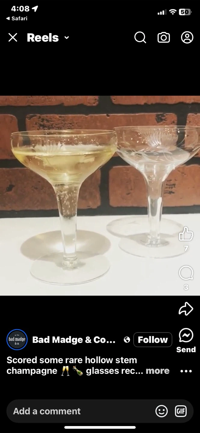 (10) Rare classic champagne glasses