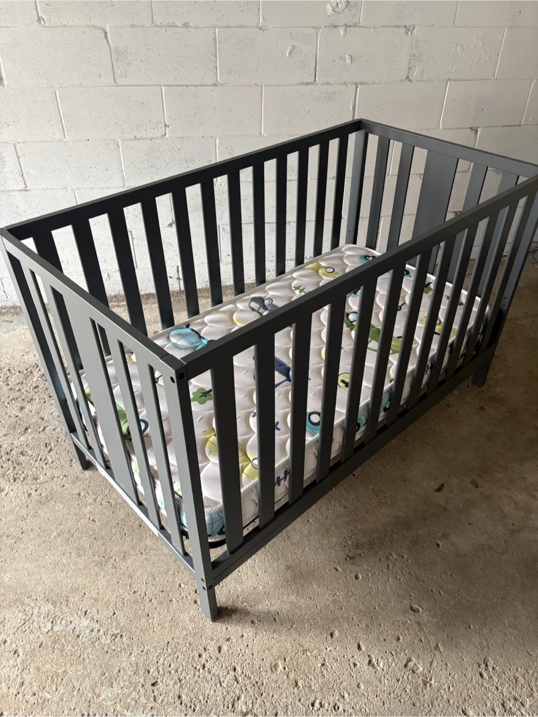 Baby Crib with Mattress