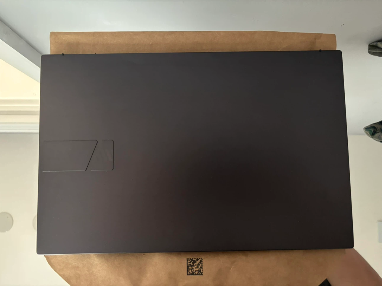 ASUS VivoBook S15 OLED Laptop | Like New - photo 2