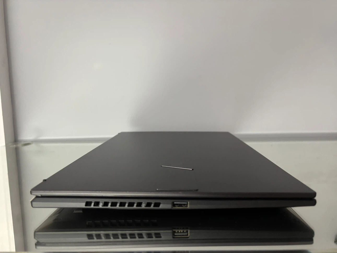 ASUS VivoBook S15 OLED Laptop | Like New - photo 3