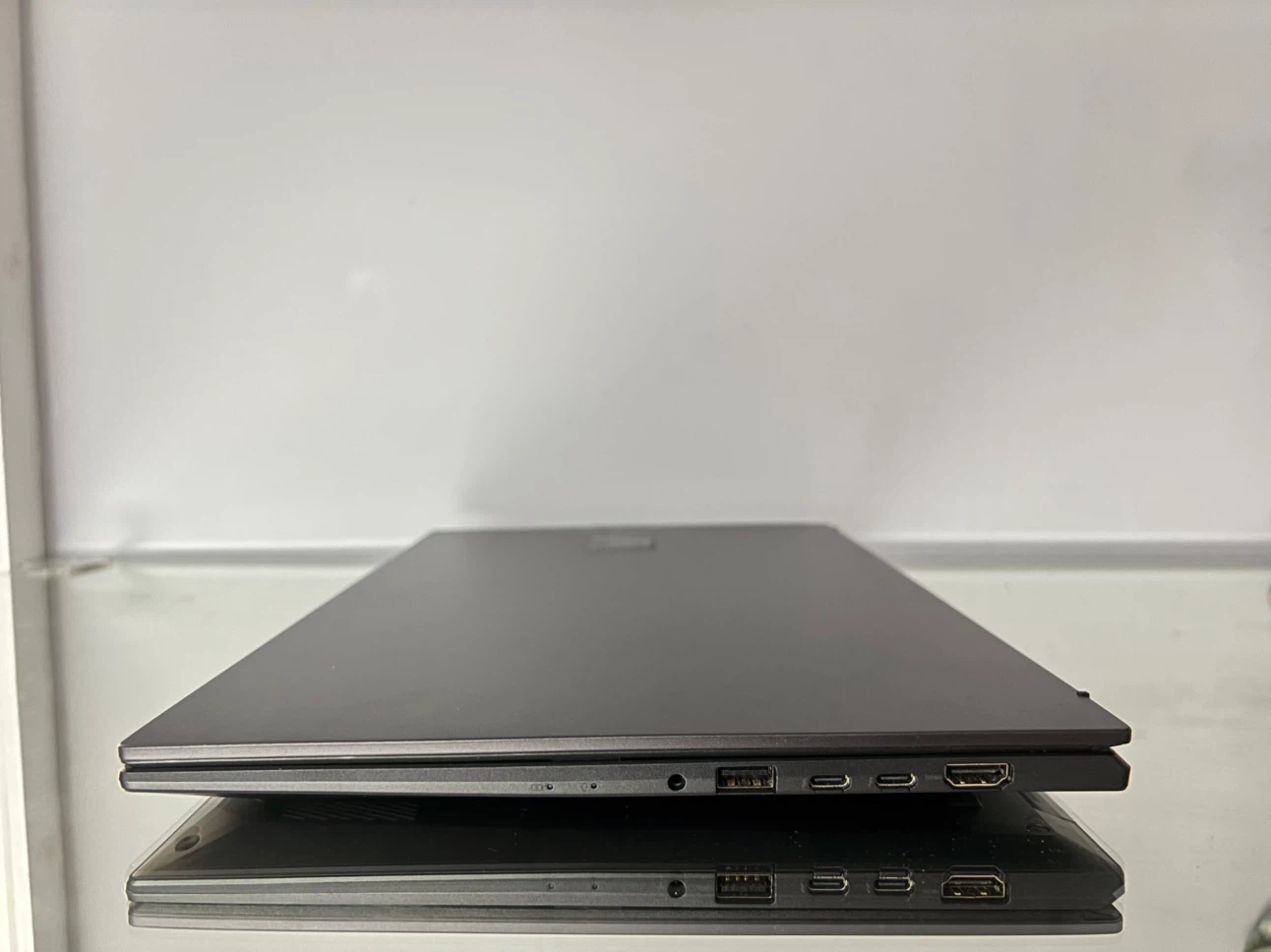 ASUS VivoBook S15 OLED Laptop | Like New - photo 4