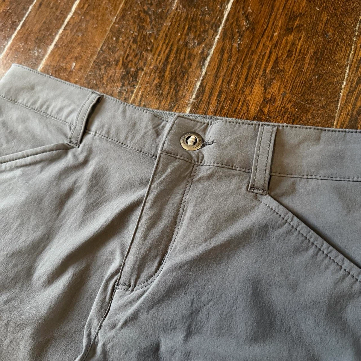 Patagonia Women’s Shorts Size 6 - photo 4