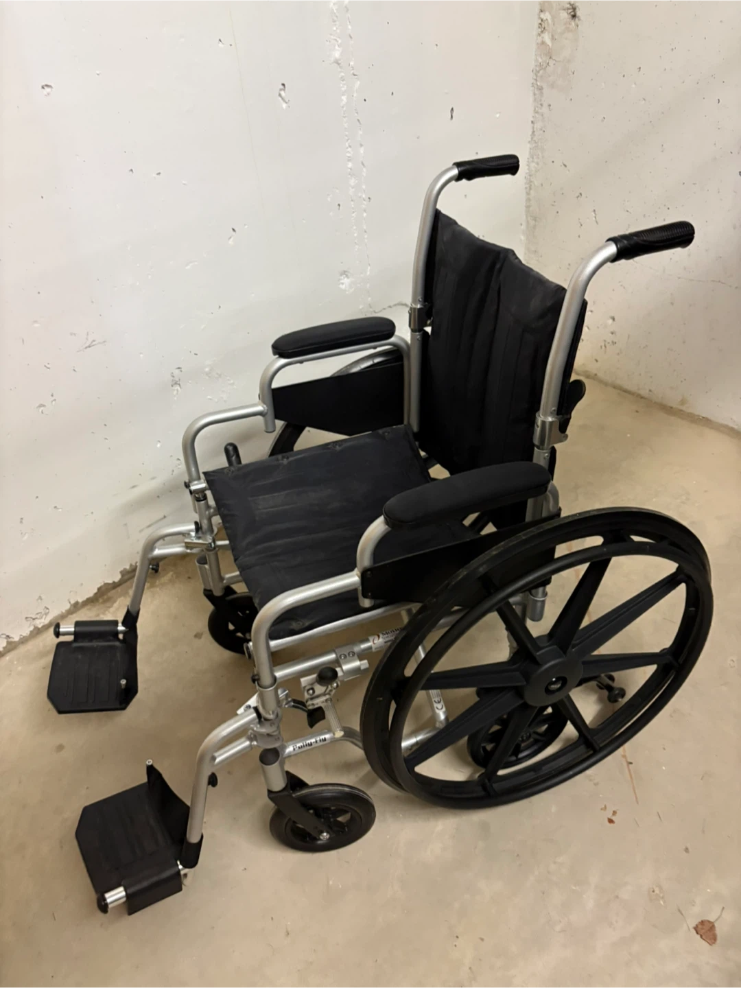 Drive Poly-Fly Lightweight Wheelchair. - photo 2