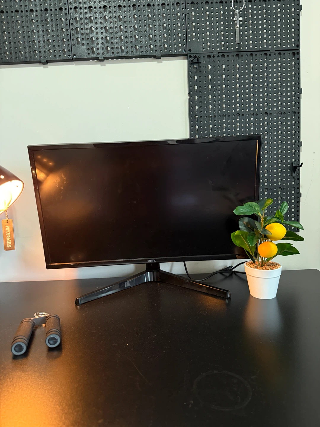 Onn. 22" Monitor