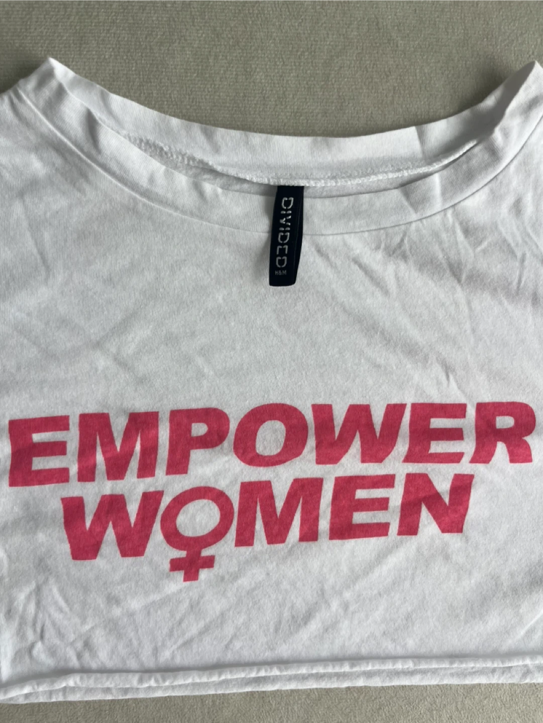 White H&M Divided "Empower Women" Cropped T-Shirt - photo 2