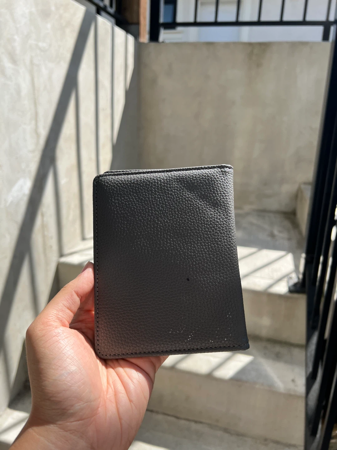 Grey Leather Bi-fold Wallet - photo 3
