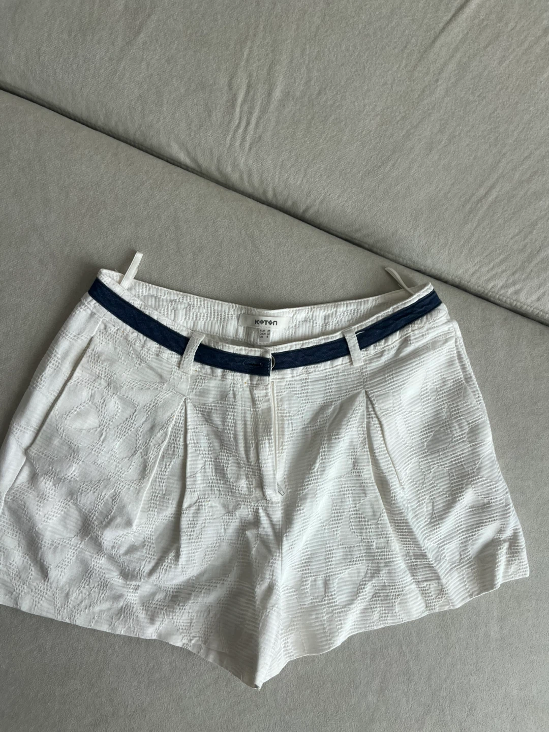 Koton White Textured Shorts Size UK 6 - photo 3