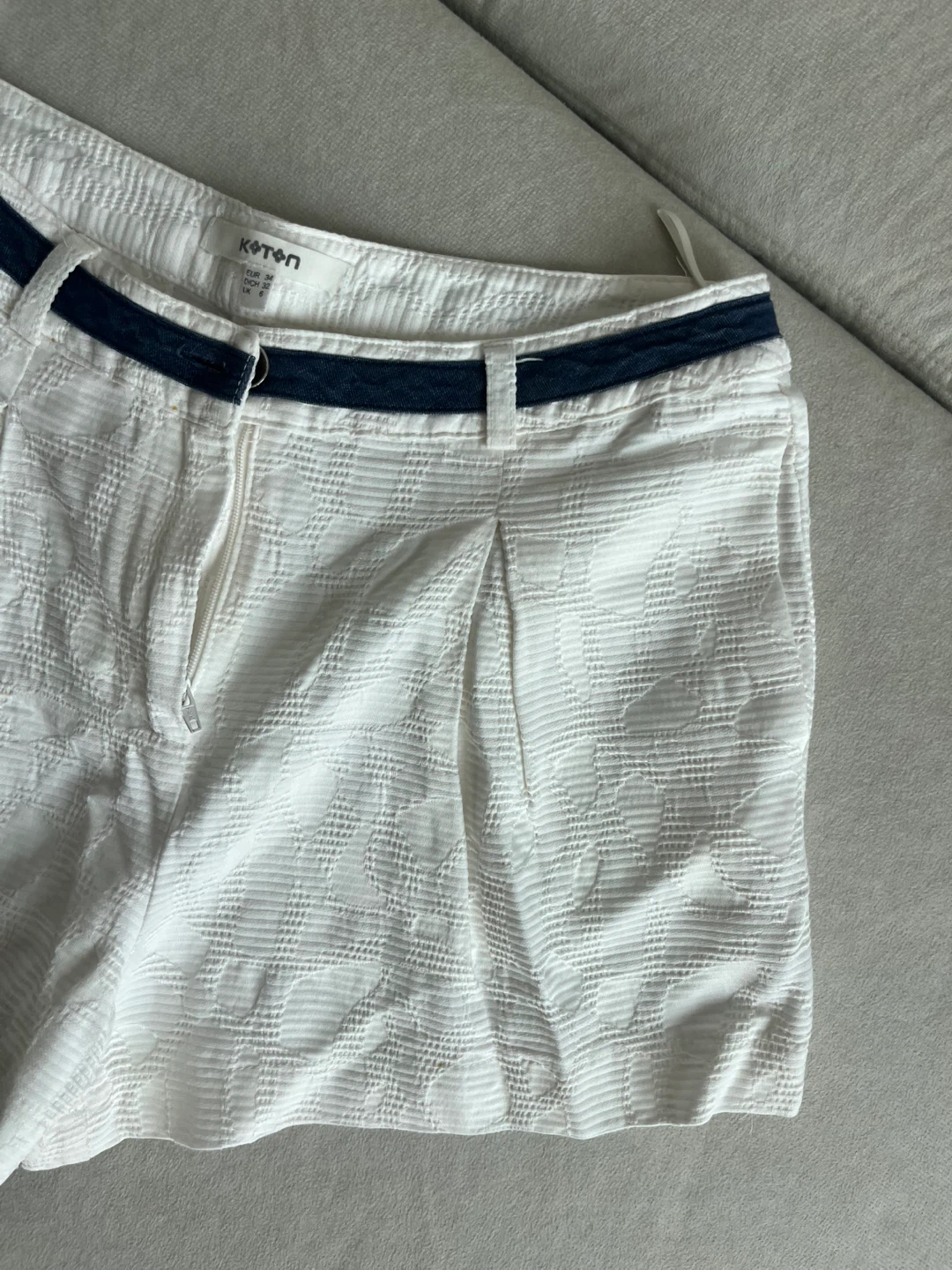 Koton White Textured Shorts Size UK 6 - photo 4