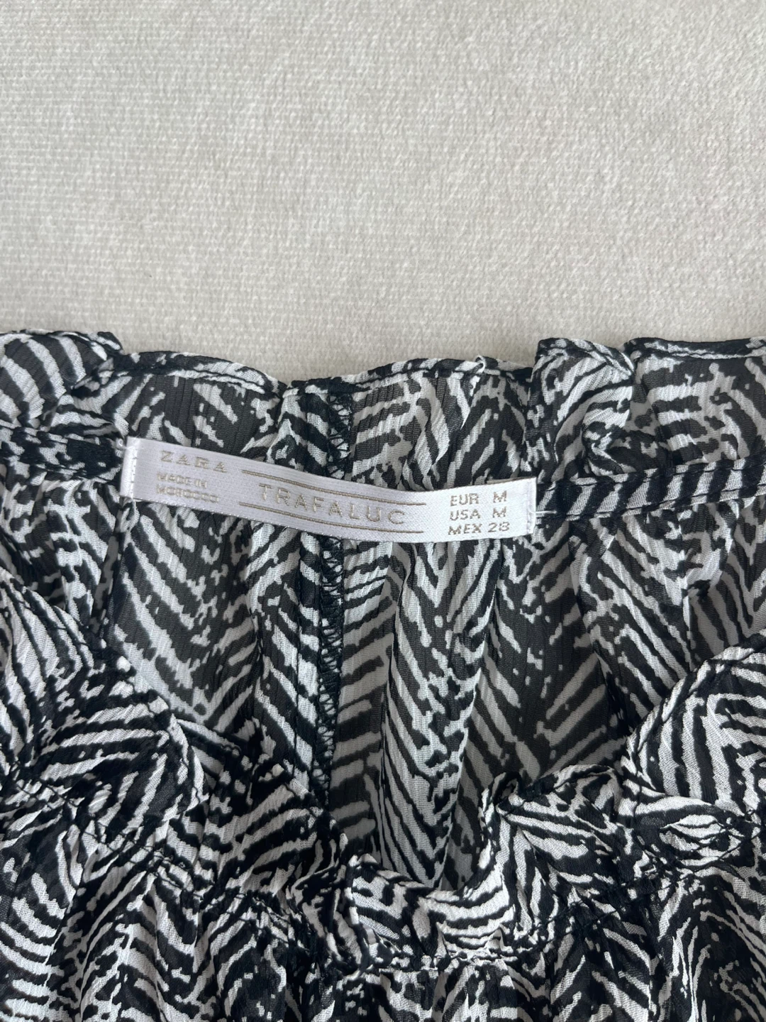 Zara Trafaluc Women's Black & White Pattern Cami Top - photo 3