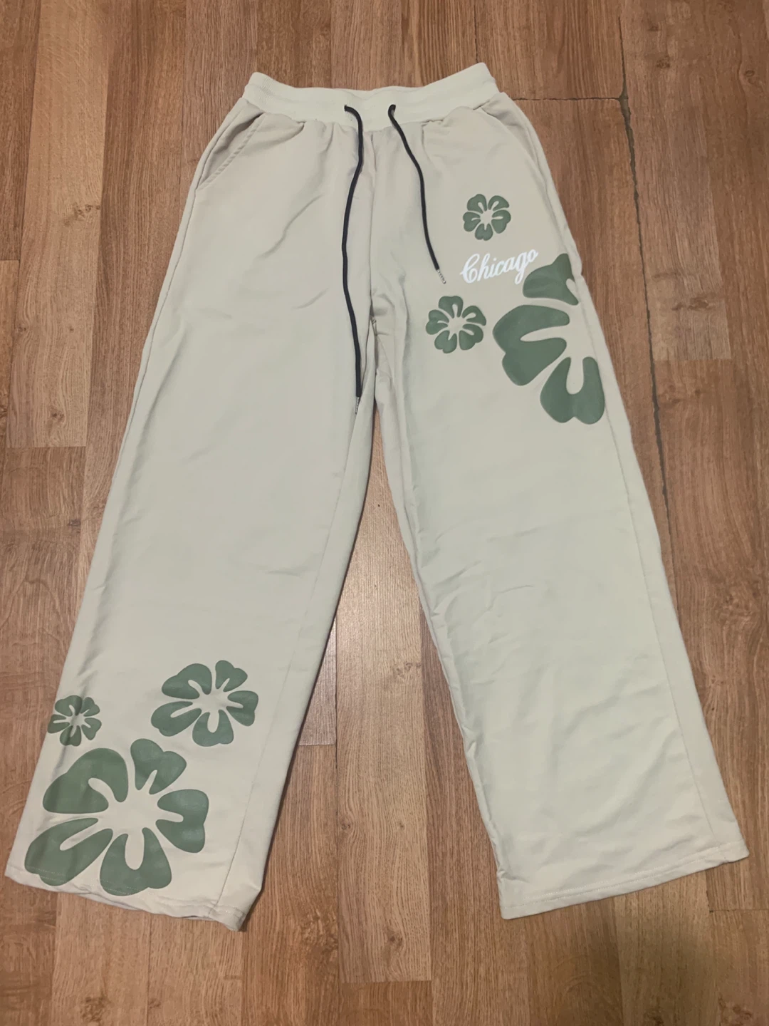 Light Beige Sweatpants with Chicago floral print