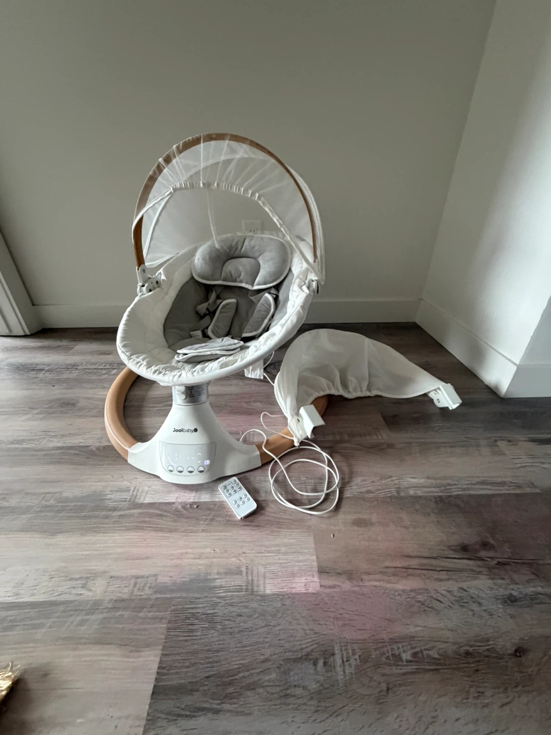 Jool Baby Electric Baby Swing – Excellent Condition