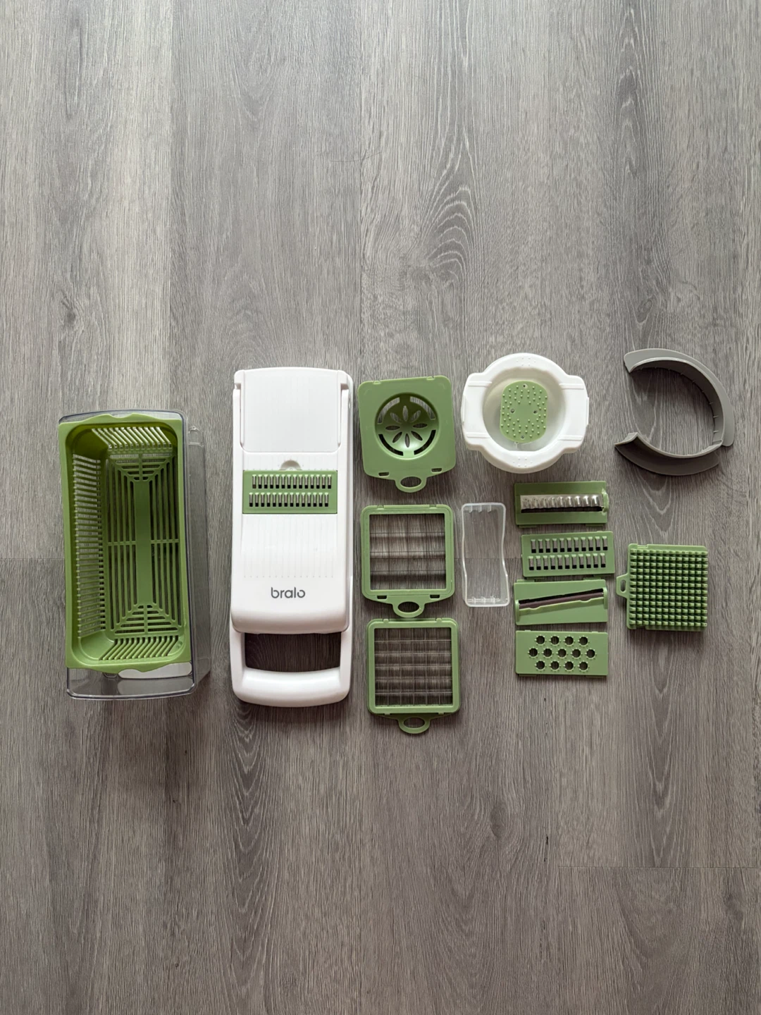12 in 1 Vegetable Chopper with Container - photo 2