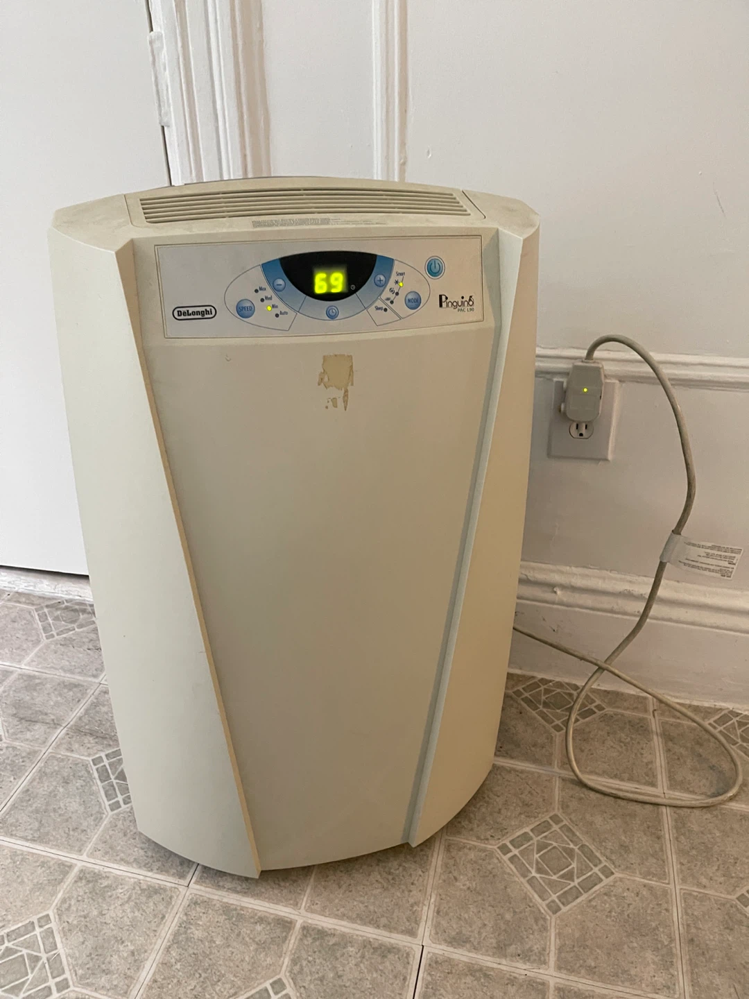 DeLonghi Portable Air Conditioner 10,000 btu