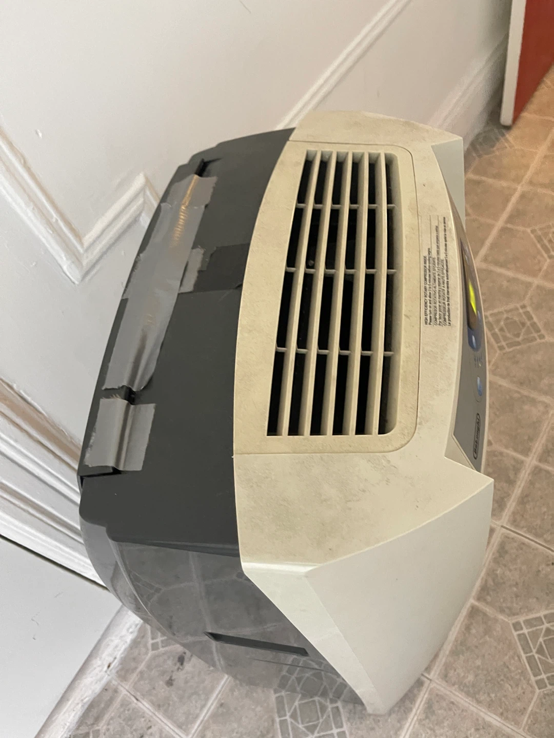 DeLonghi Portable Air Conditioner 10,000 btu - photo 2