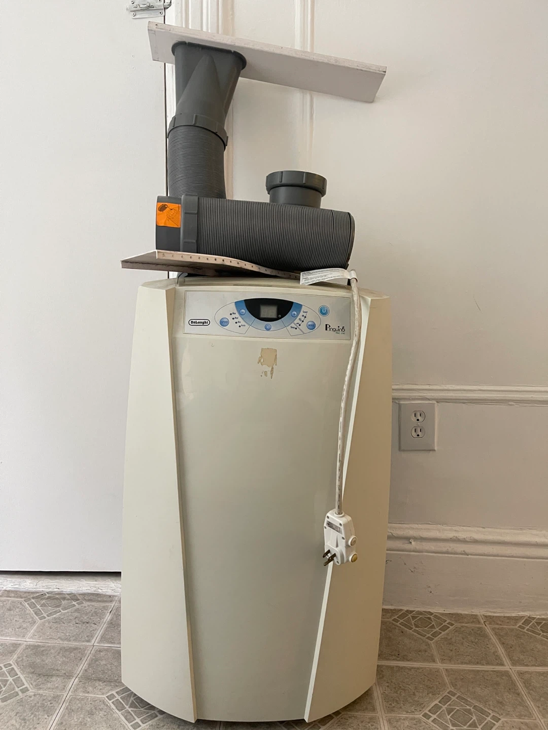 DeLonghi Portable Air Conditioner 10,000 btu - photo 5
