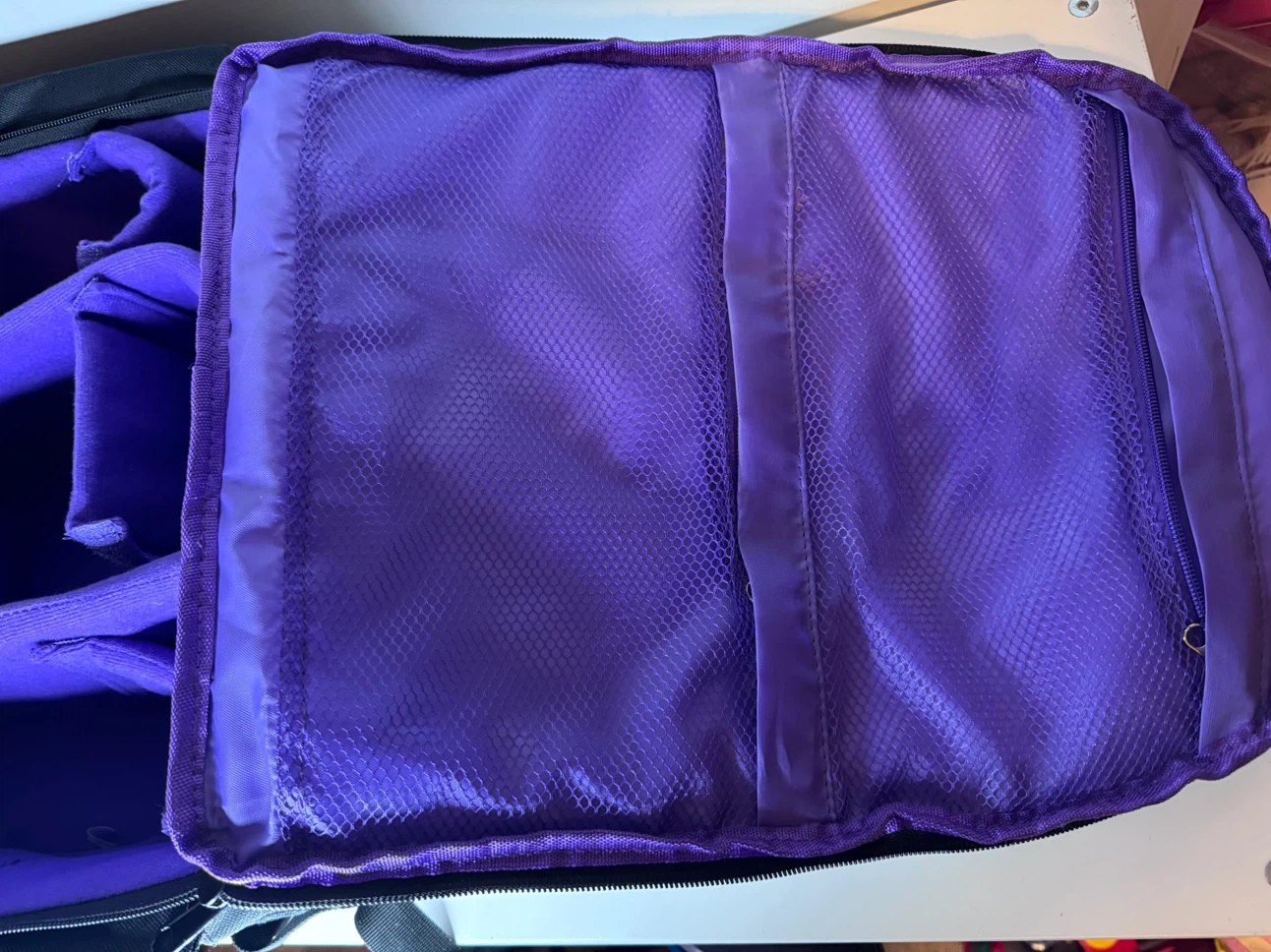G-raphy Camera Backpack, like new!! - photo 4