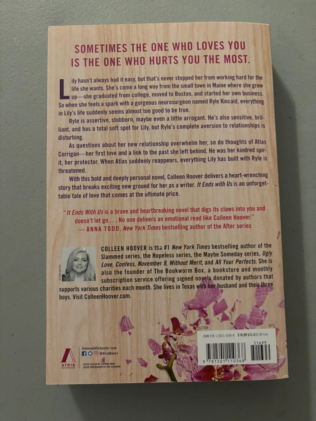 It Ends With Us by Colleen Hoover Novel - photo 2