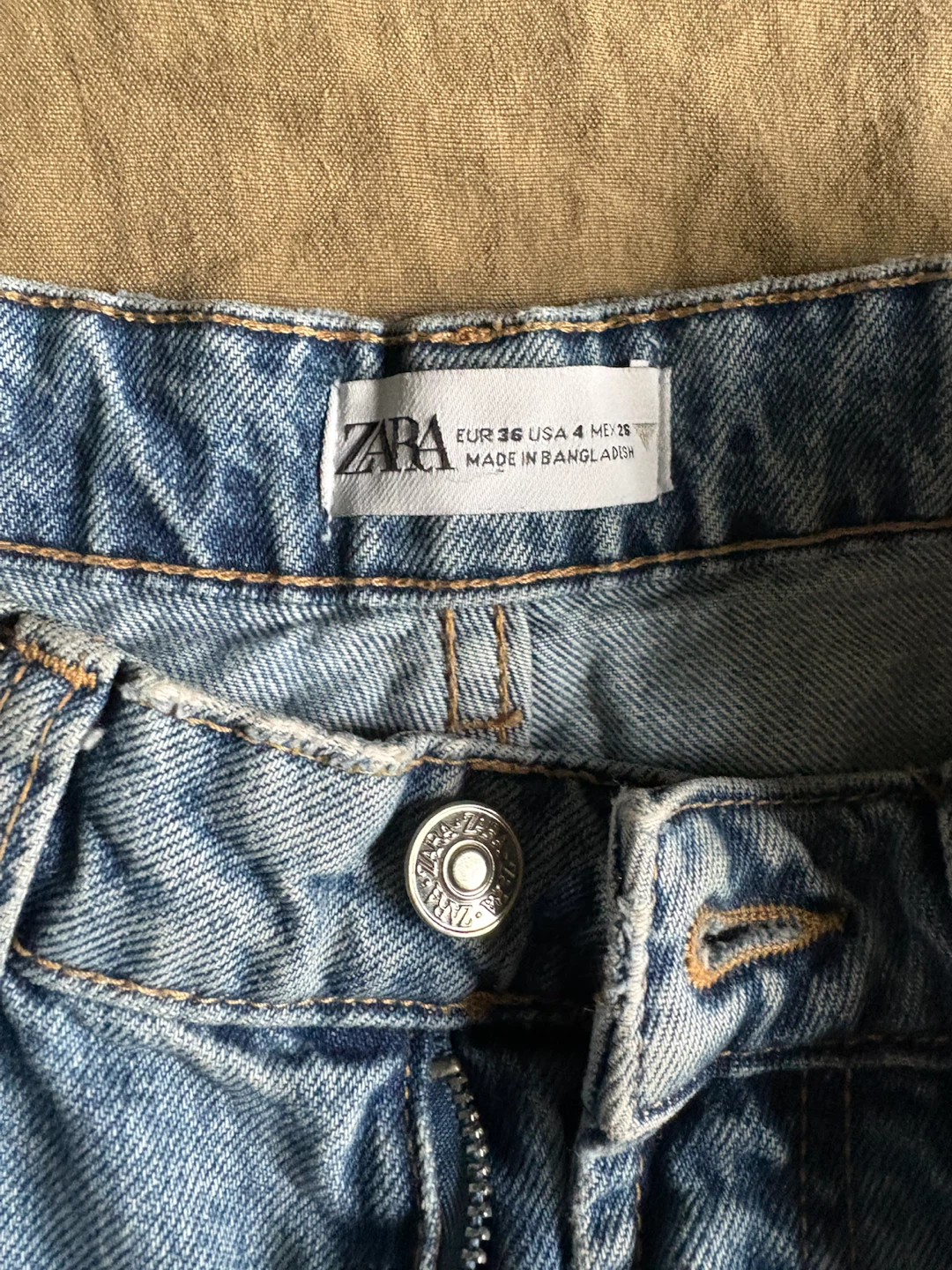 ZARA Denim Shorts Size 4 - photo 2
