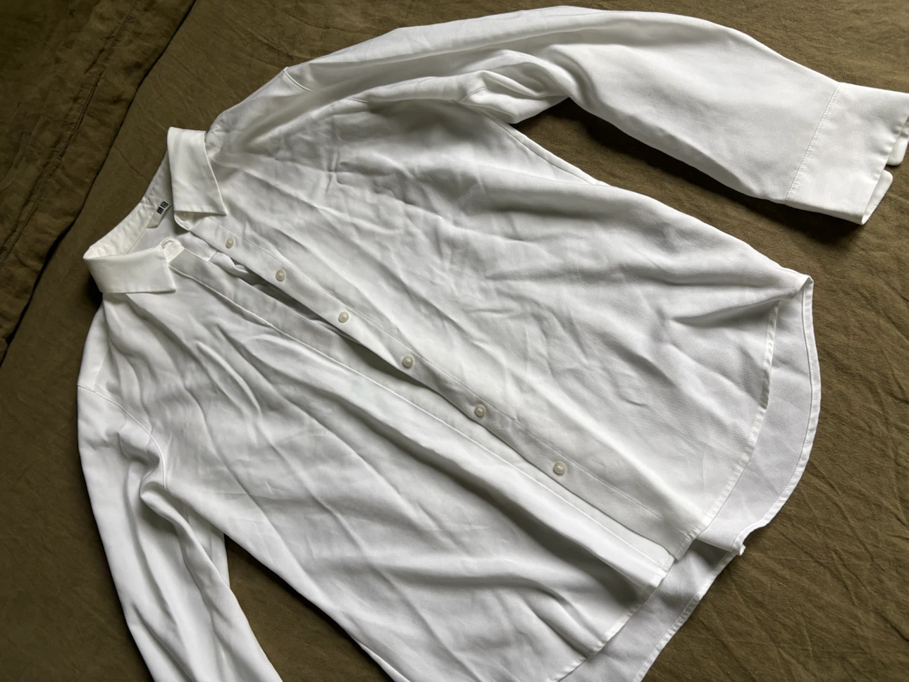 Uniqlo White Button-Up Shirt - photo 2