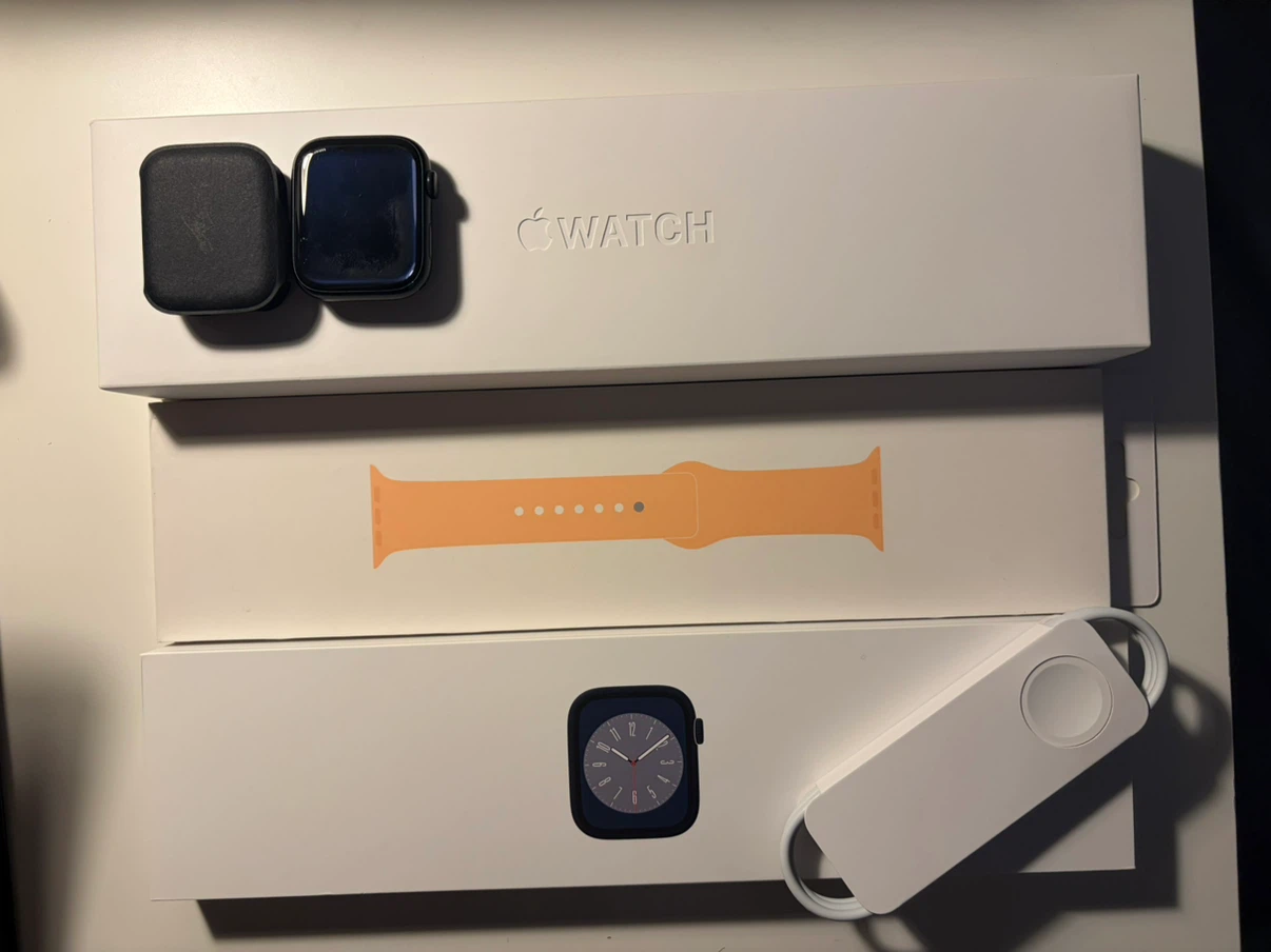 Apple Watch Series 8 (GPS) 45mm Aluminum Case