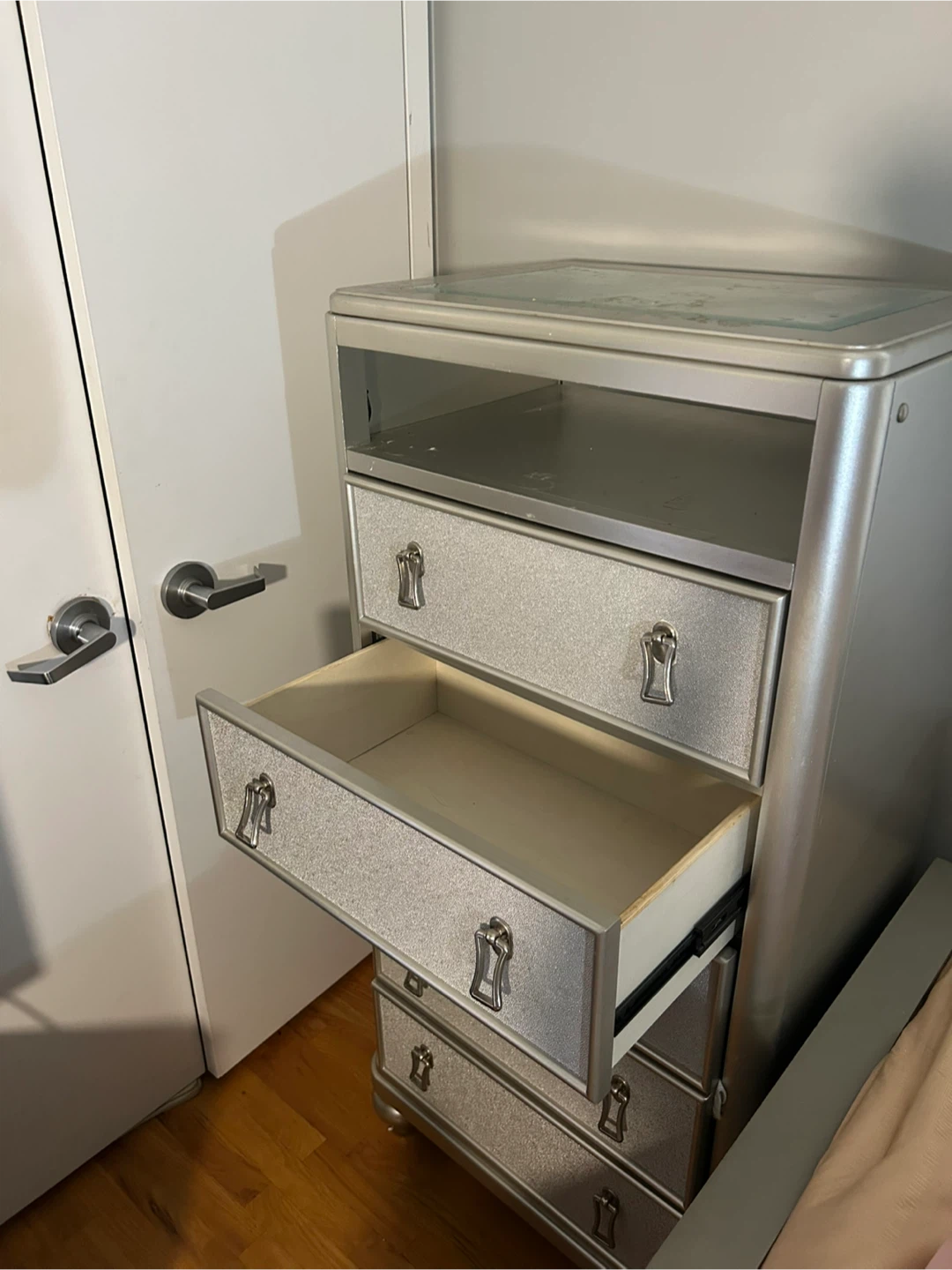 Full Size Bedroom Set – Bed, Dresser & Nightstand – $400 OBO - photo 5